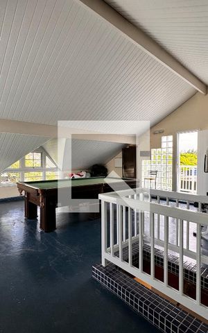 Casa à venda com 335m², 5 quartos e 3 vagas Casa à venda com 335m², 5 quartos e 3 vagasPorão