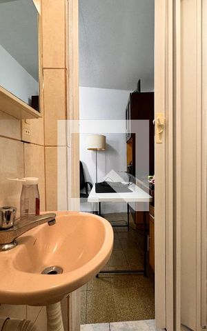 Casa à venda com 335m², 5 quartos e 3 vagas Casa à venda com 335m², 5 quartos e 3 vagasBanheiro de serviço