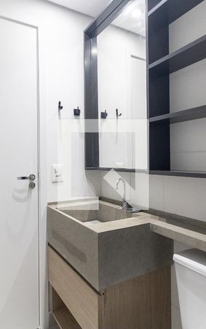 Apartamento para alugar com 37m², 2 quartos e sem vaga Apartamento para alugar com 37m², 2 quartos e sem vagaBanheiro