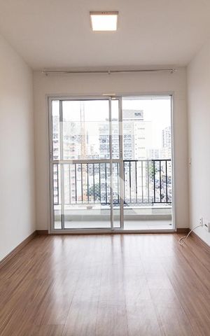 Apartamento para alugar com 37m², 2 quartos e sem vaga Apartamento para alugar com 37m², 2 quartos e sem vagaSala