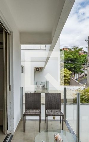 Casa à venda com 115m², 3 quartos e 2 vagas Casa à venda com 115m², 3 quartos e 2 vagasVaranda da Suíte 1