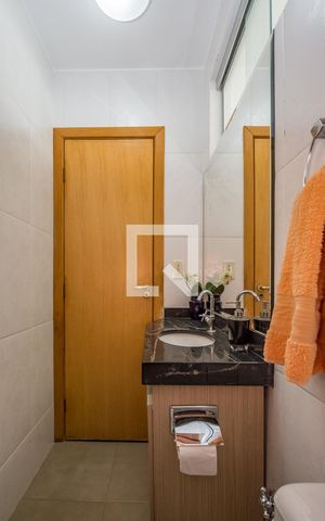 Casa à venda com 115m², 3 quartos e 2 vagas Casa à venda com 115m², 3 quartos e 2 vagasLavabo