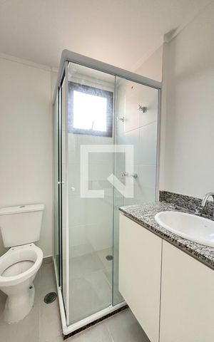 Apartamento à venda com 46m², 2 quartos e 1 vaga Apartamento à venda com 46m², 2 quartos e 1 vagaBanheiro