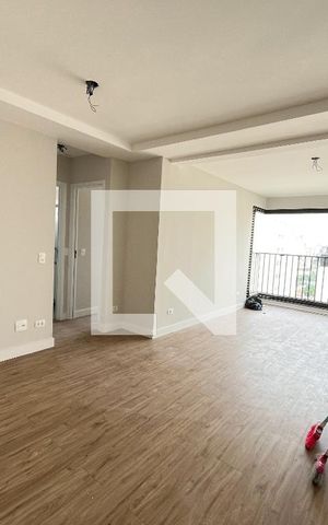 Apartamento à venda com 46m², 2 quartos e 1 vaga Apartamento à venda com 46m², 2 quartos e 1 vagaSala