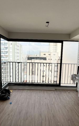 Apartamento à venda com 46m², 2 quartos e 1 vaga Apartamento à venda com 46m², 2 quartos e 1 vagaVaranda