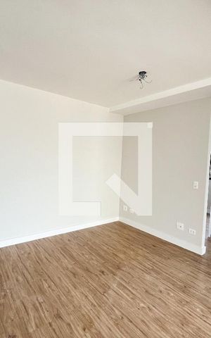 Apartamento à venda com 46m², 2 quartos e 1 vaga Apartamento à venda com 46m², 2 quartos e 1 vagaSala