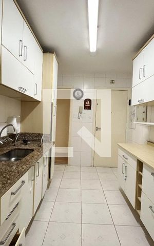 Apartamento à venda com 75m², 3 quartos e 1 vaga Apartamento à venda com 75m², 3 quartos e 1 vagaCozinha