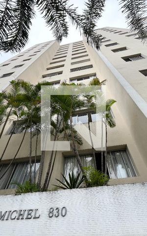 Apartamento à venda com 75m², 3 quartos e 1 vaga Apartamento à venda com 75m², 3 quartos e 1 vagaFachada