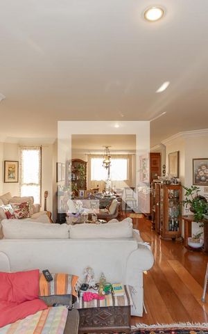 Apartamento à venda com 187m², 4 quartos e 3 vagas Apartamento à venda com 187m², 4 quartos e 3 vagasSala