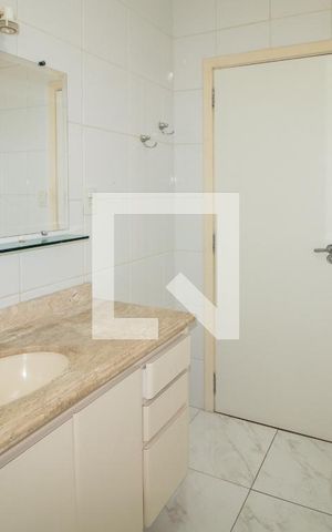 Casa à venda com 650m², 6 quartos e 4 vagas Casa à venda com 650m², 6 quartos e 4 vagasSuíte 3