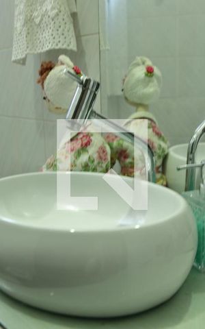 Casa à venda com 260m², 3 quartos e 2 vagasBanheiro Cozinha