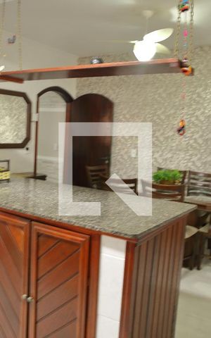 Casa à venda com 260m², 3 quartos e 2 vagasCopa/Cozinha