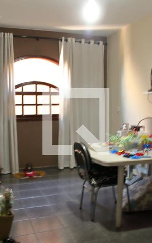 Casa à venda com 260m², 3 quartos e 2 vagasQuarto 1