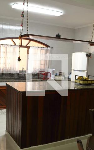 Casa à venda com 260m², 3 quartos e 2 vagasCopa/Cozinha