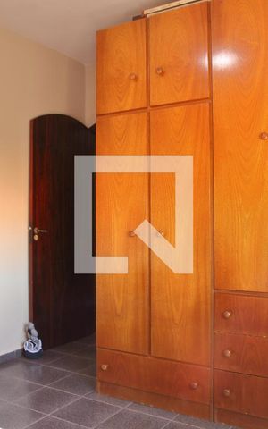 Casa à venda com 260m², 3 quartos e 2 vagasQuarto 2