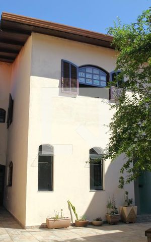 Casa à venda com 260m², 3 quartos e 2 vagasVista Interna