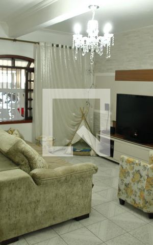Casa à venda com 260m², 3 quartos e 2 vagasSala