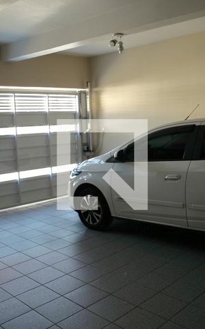 Casa à venda com 260m², 3 quartos e 2 vagasGaragem