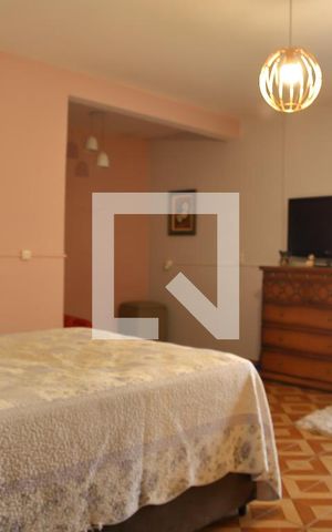 Casa à venda com 260m², 3 quartos e 2 vagasSuíte