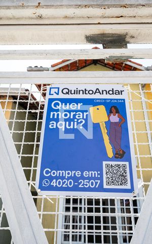 Casa à venda com 91m², 3 quartos e 2 vagasFachada