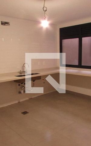 Casa de condomínio à venda com 523m², 4 quartos e 4 vagasCozinha