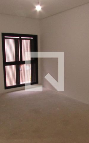 Casa de condomínio à venda com 523m², 4 quartos e 4 vagasSuíte 1