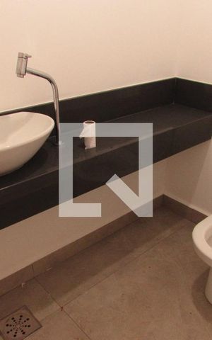 Casa de condomínio à venda com 523m², 4 quartos e 4 vagasBanheiro Social