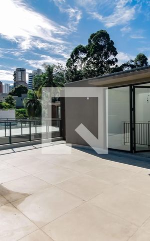 Casa de condomínio à venda com 548m², 4 quartos e 4 vagasVaranda