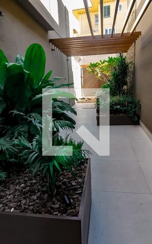 Casa de condomínio à venda com 548m², 4 quartos e 4 vagasÁrea comum