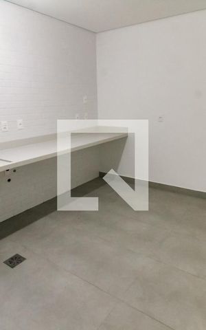 Casa de condomínio à venda com 548m², 4 quartos e 4 vagasCozinha