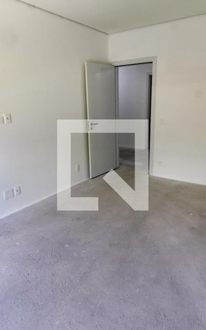 Casa de condomínio à venda com 548m², 4 quartos e 4 vagasSuíte 4