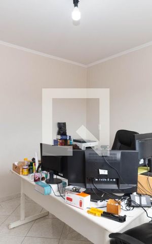 Casa à venda com 300m², 3 quartos e 8 vagas Casa à venda com 300m², 3 quartos e 8 vagasQuarto 2
