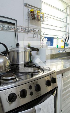 Casa à venda com 450m², 3 quartos e 4 vagas Casa à venda com 450m², 3 quartos e 4 vagasCozinha