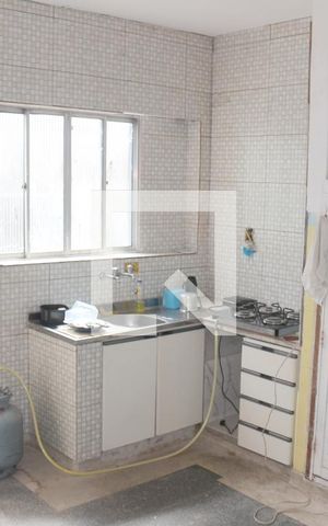 Casa à venda com 180m², 2 quartos e 2 vagasCozinha