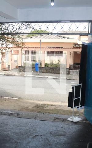 Casa à venda com 180m², 2 quartos e 2 vagasGaragem