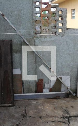 Casa à venda com 180m², 2 quartos e 2 vagasÁrea de Serviço