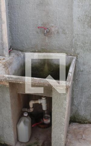 Casa à venda com 180m², 2 quartos e 2 vagasÁrea de Serviço