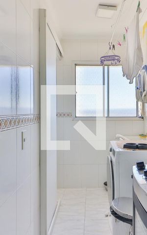Apartamento à venda com 60m², 3 quartos e 1 vaga Apartamento à venda com 60m², 3 quartos e 1 vagaCozinha e Área de Serviço