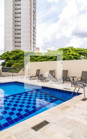 Apartamento à venda com 60m², 3 quartos e 1 vaga Apartamento à venda com 60m², 3 quartos e 1 vagaÁrea comum - Piscina