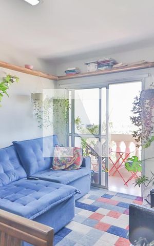 Apartamento à venda com 60m², 3 quartos e 1 vaga Apartamento à venda com 60m², 3 quartos e 1 vagaSala