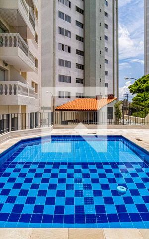 Apartamento à venda com 60m², 3 quartos e 1 vaga Apartamento à venda com 60m², 3 quartos e 1 vagaÁrea comum - Piscina