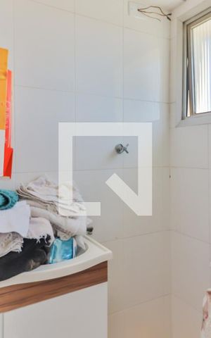Apartamento à venda com 60m², 3 quartos e 1 vaga Apartamento à venda com 60m², 3 quartos e 1 vagaCozinha e Área de Serviço