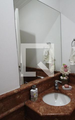 Casa à venda com 350m², 3 quartos e 3 vagasLavabo