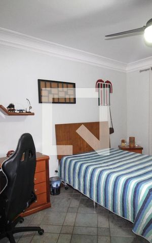 Casa à venda com 350m², 3 quartos e 3 vagasQuarto