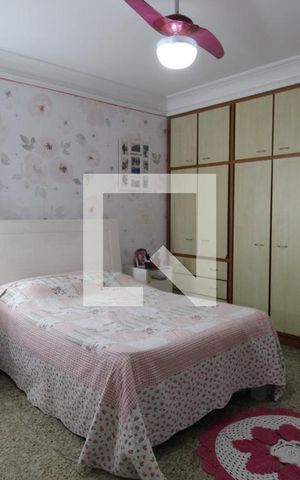 Casa à venda com 350m², 3 quartos e 3 vagasSuíte 2