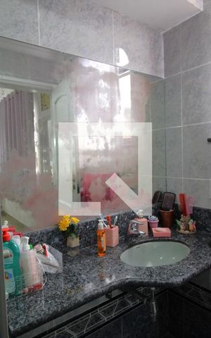 Casa à venda com 350m², 3 quartos e 3 vagasBanheiro da suíte 2