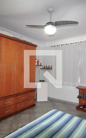 Casa à venda com 350m², 3 quartos e 3 vagasQuarto