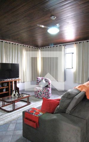 Casa à venda com 350m², 3 quartos e 3 vagasPiso Superior