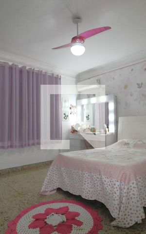 Casa à venda com 350m², 3 quartos e 3 vagasSuíte 2