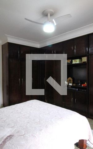 Casa à venda com 350m², 3 quartos e 3 vagasSuíte 1